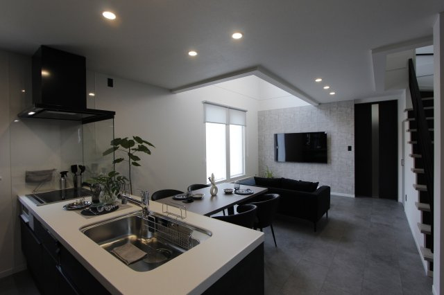 網走市つくしヶ丘6丁目2戸建のキッチン