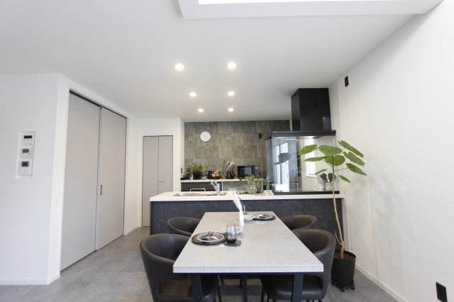 網走市つくしヶ丘6丁目2戸建のキッチン