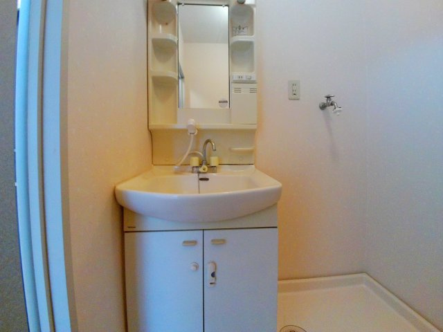 烏帽子ハイツ六甲の洗面所