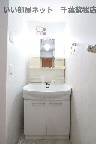 コモドカーサの洗面所|朝の準備に活躍する、洗髪洗面化粧台！