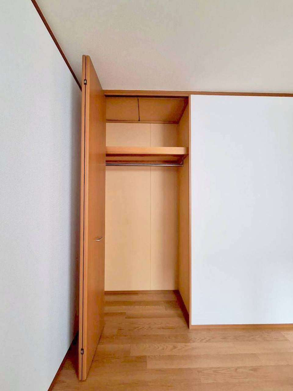 酒井ハイツの収納|★クローゼット★