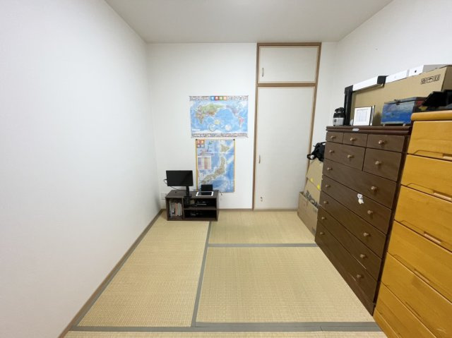 アルファステイツ佐世保駅北の和室|キッチン横には和室があり、家事をしながらお子様の様子を見ることができます。