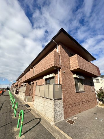 ジュネスト2番館の外観