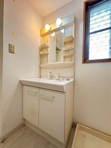 ジュネスト2番館の洗面所