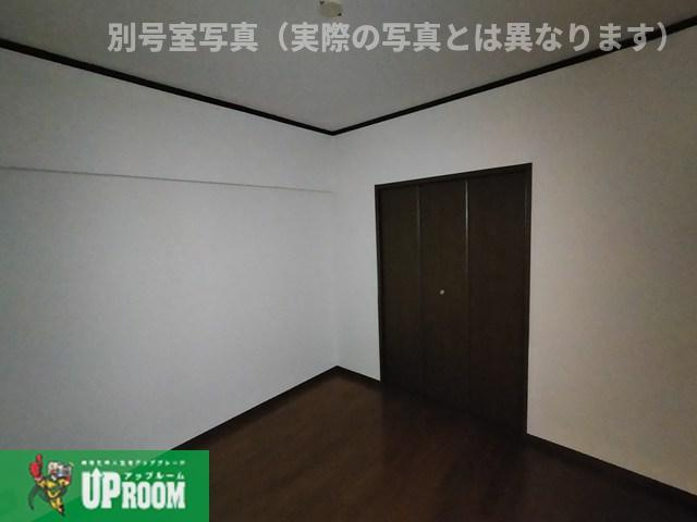 ハイツ・ソレアードの洋室