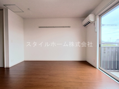 【居間・リビング】 | モナリエ晩田 | 別部屋写真です。