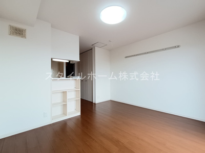 【居間・リビング】 | モナリエ晩田 | 別部屋写真です。