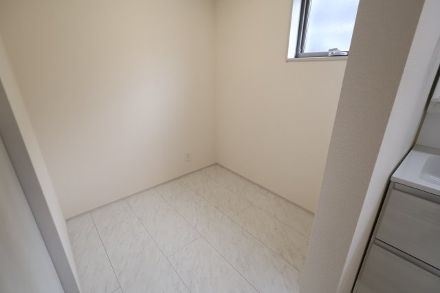 《仲介手数料無料》北区吉野町２丁目171-11新築一戸建てリーブルガーデンのランドリースペース