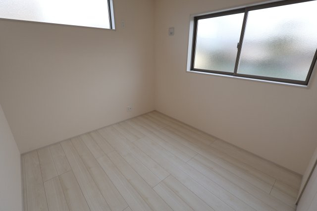 《仲介手数料無料》北区吉野町２丁目171-11新築一戸建てリーブルガーデンの洋室