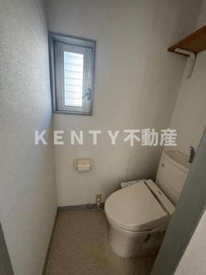 【トイレ】 | 寺谷１丁目貸家 | 落ち着いた色調のトイレです