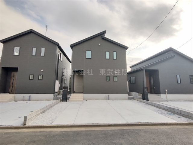 【前面道路含む現地写真】の画像