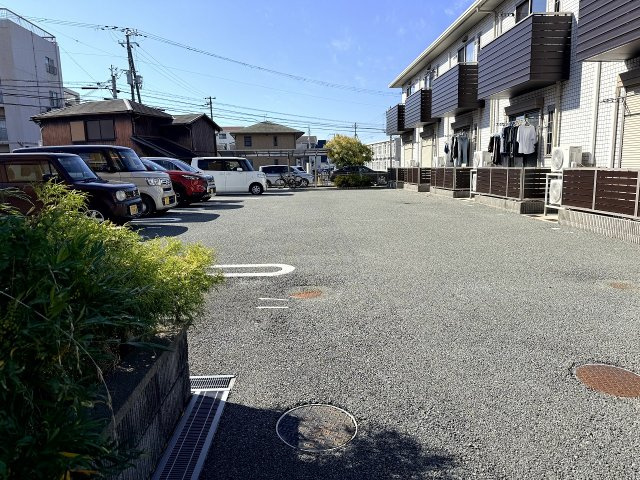 カーサヴィオーラの駐車場