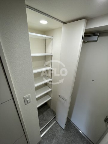 セイワパレス都島駅前の玄関|セイワパレス都島駅前　シューズボックス