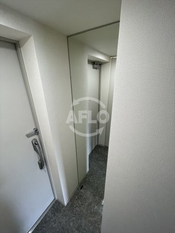 セイワパレス都島駅前の玄関|セイワパレス都島駅前　姿見鏡