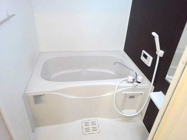 クレマチスの浴室