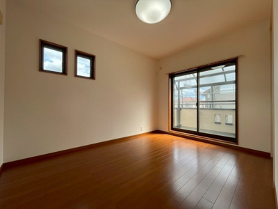 【寝室】 | 岩岡戸建