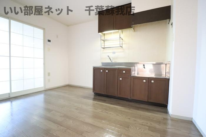 ファーストヴューラ　六番館の居間・リビング|ゆったり過ごせるリビングです