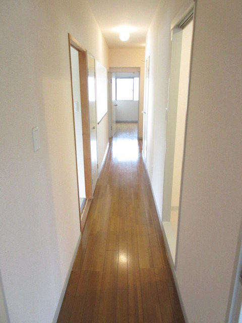 フォンテーヌ藤が丘の居間・リビング