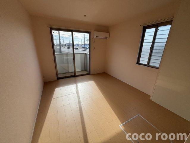 ヴィラ サンマリンの居間・リビング