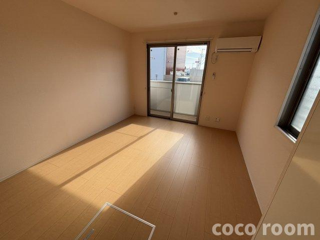 ヴィラ サンマリンの居間・リビング