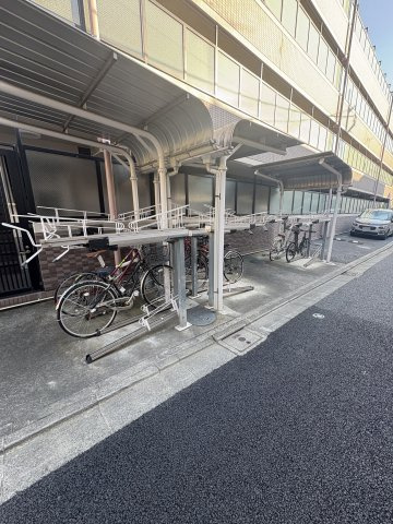 エクセリア文京池之端の駐輪場