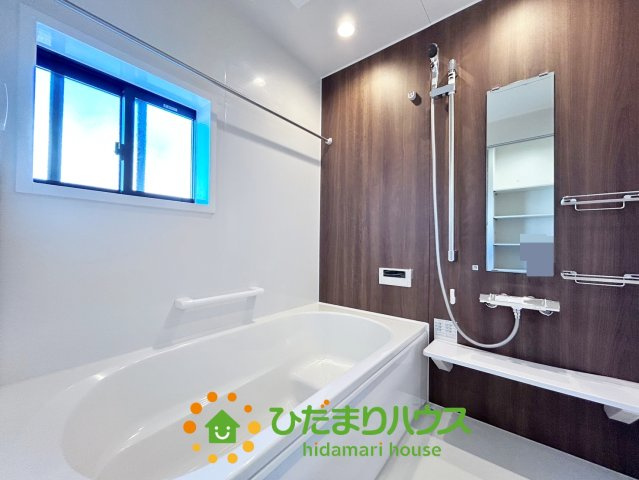 加須市下高柳第11期　新築一戸建て　03の浴室