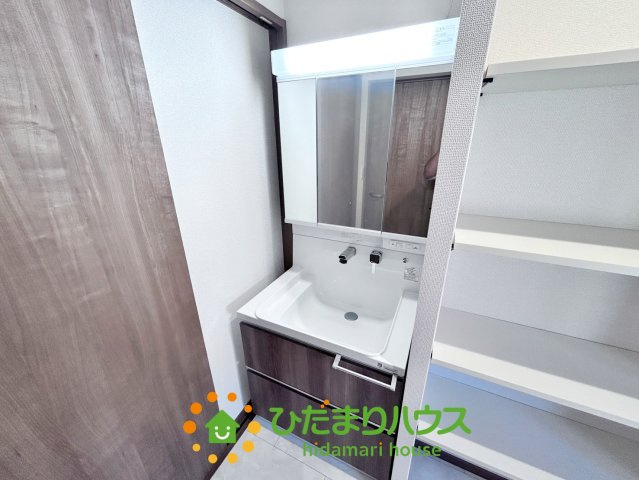 加須市下高柳第11期　新築一戸建て　03の独立洗面台