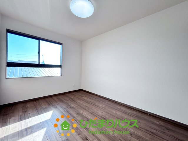 加須市下高柳第11期　新築一戸建て　03の洋室