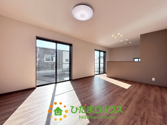 加須市下高柳第11期　新築一戸建て　03の居間・リビング|2025/10/17　撮影