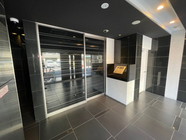 アクサス神楽坂ステーションのエントランス