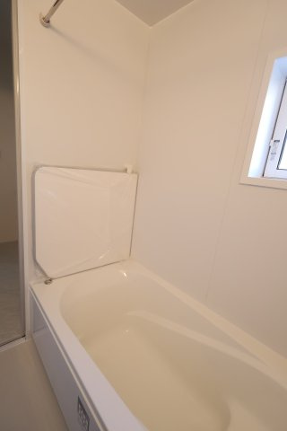 《仲介手数料無料》緑区大字中尾431新築一戸建てブルーミングガーデンの浴室|撮影日 2025年11月20日 15:00 晴れ