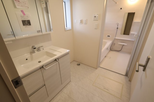 《仲介手数料無料》緑区大字中尾431(2号棟)新築一戸建てブルーミングガーデンのランドリースペース|撮影日 2025年11月20日 15:00 晴れ