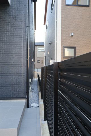 《仲介手数料無料》緑区大字中尾431新築一戸建てブルーミングガーデンの外観|撮影日 2025年11月20日 15:00 晴れ