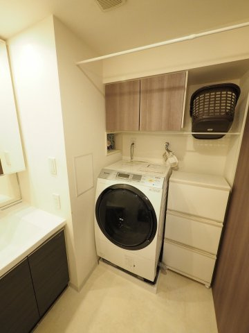 仲介手数料半額　アイディコート所沢ブリエ　最上階のランドリースペース