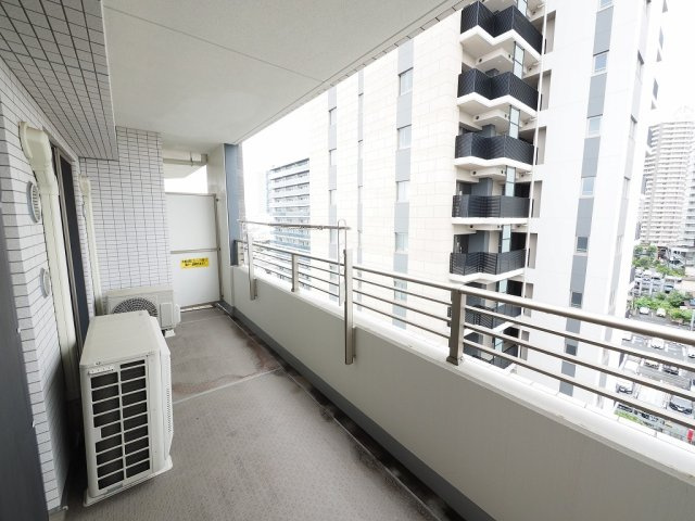 仲介手数料半額　アイディコート所沢ブリエ　最上階のバルコニー