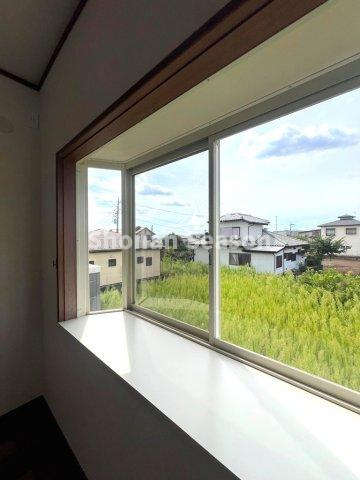 【内装】 | 穏やかな景色が広がる閑静な住宅街にごさいます。