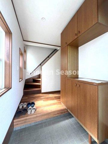 【玄関】 | 大容量収納可能なシューズBOXでキレイな玄関をキープできますよ♪