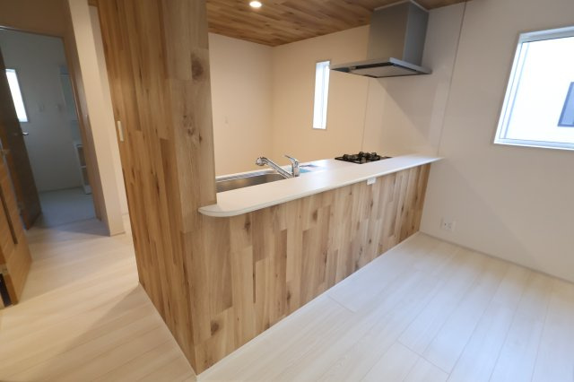 《仲介手数料無料》緑区大字中尾431(5号棟)新築一戸建てブルーミングガーデンのキッチン|撮影日 2025年11月20日 15:20 晴れ