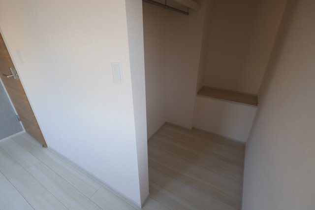 《仲介手数料無料》緑区大字中尾431(5号棟)新築一戸建てブルーミングガーデンの収納|撮影日 2025年11月20日 15:20 晴れ