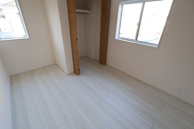 《仲介手数料無料》緑区大字中尾431(5号棟)新築一戸建てブルーミングガーデンの洋室|撮影日 2025年11月20日 15:20 晴れ