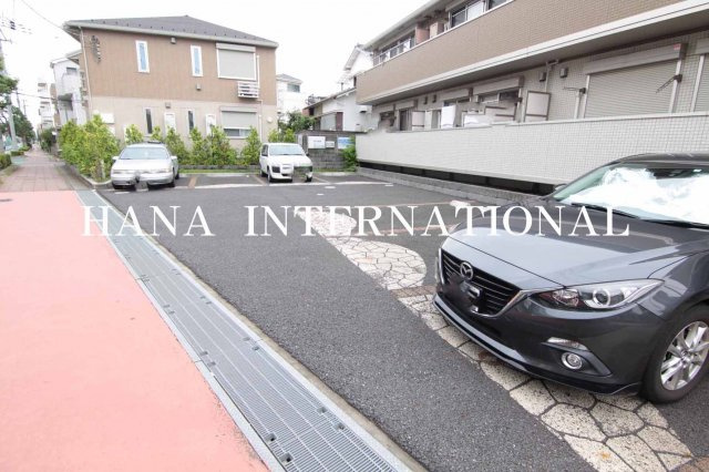 アイハウスの駐車場