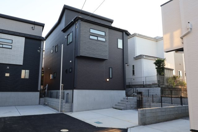  | 《仲介手数料無料》緑区大字中尾431(7号棟)新築一戸建てブルーミングガーデン