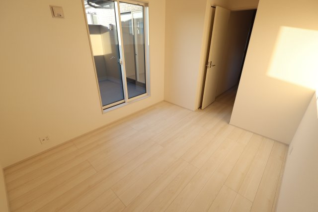 《仲介手数料無料》緑区大字中尾431(7号棟)新築一戸建てブルーミングガーデンの洋室|撮影日 2025年11月20日 15:30 晴れ