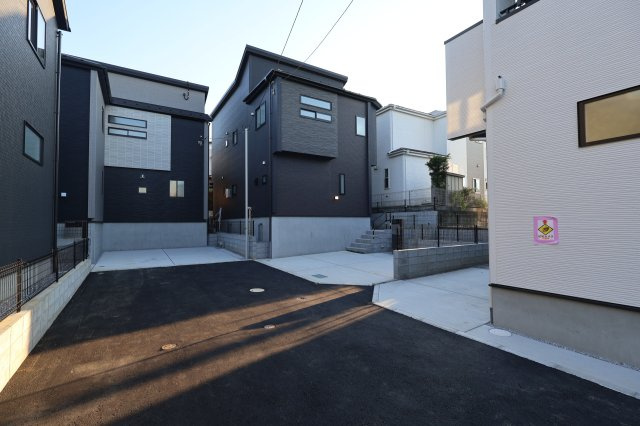  | 《仲介手数料無料》緑区大字中尾431(7号棟)新築一戸建てブルーミングガーデン