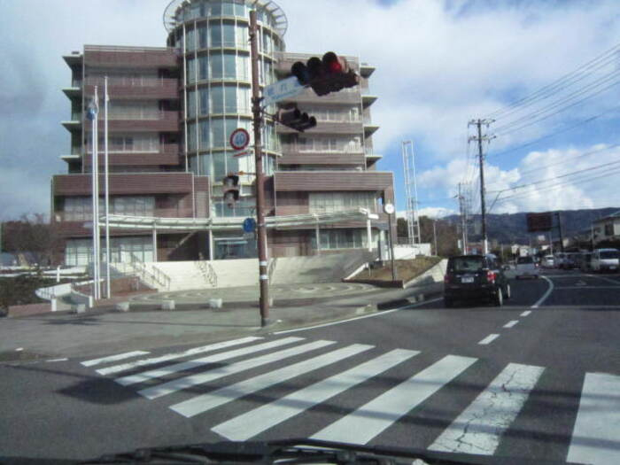 グリンブルスティ　ＹＨの周辺