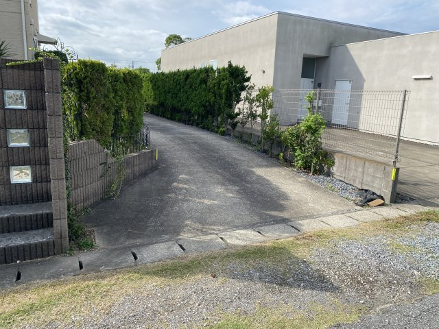 江川中古戸建のエントランス