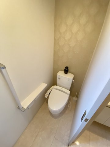 江川中古戸建のトイレ|1Fトイレ