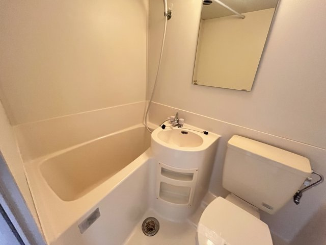 ファミリーハイツの浴室