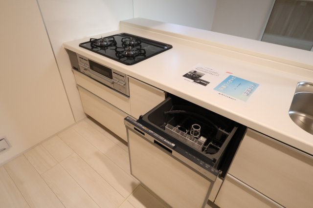 《仲介手数料無料》緑区大字中尾431(9号棟)新築一戸建てブルーミングガーデンのキッチン|撮影日 2025年11月20日 15:40 晴れ