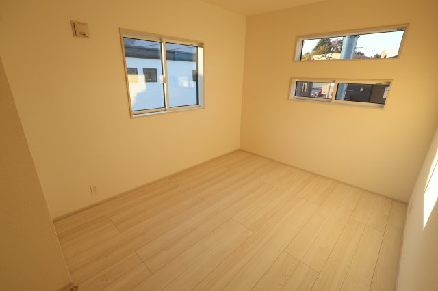 《仲介手数料無料》緑区大字中尾431(9号棟)新築一戸建てブルーミングガーデンの洋室|撮影日 2025年11月20日 15:40 晴れ